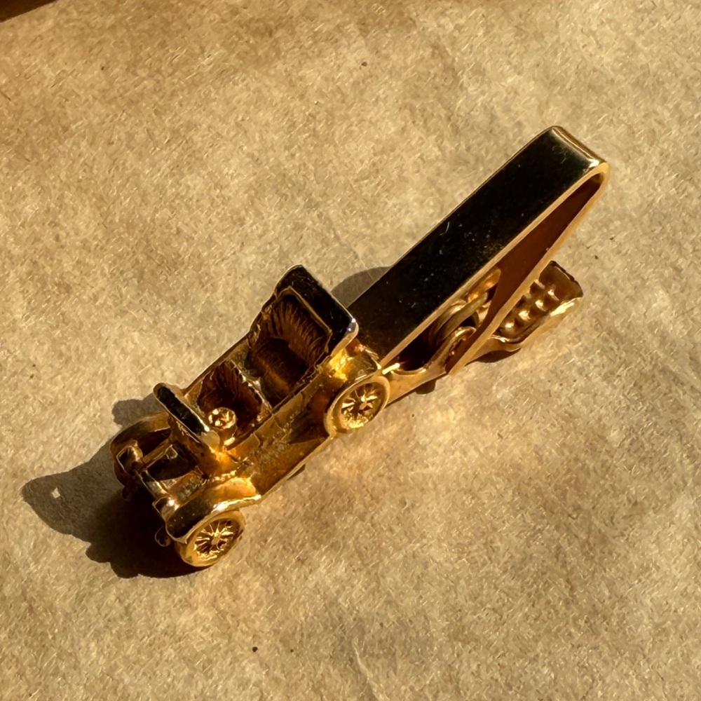 Vintage Gold Balfour Car Tie Clip